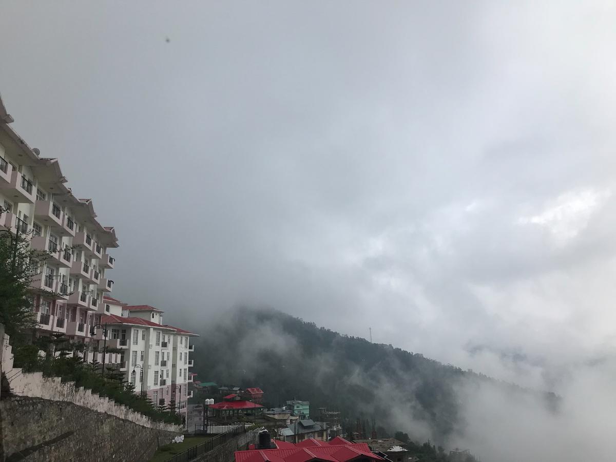 Spangle Heights Shimla, Suites And Residences Bagian luar foto
