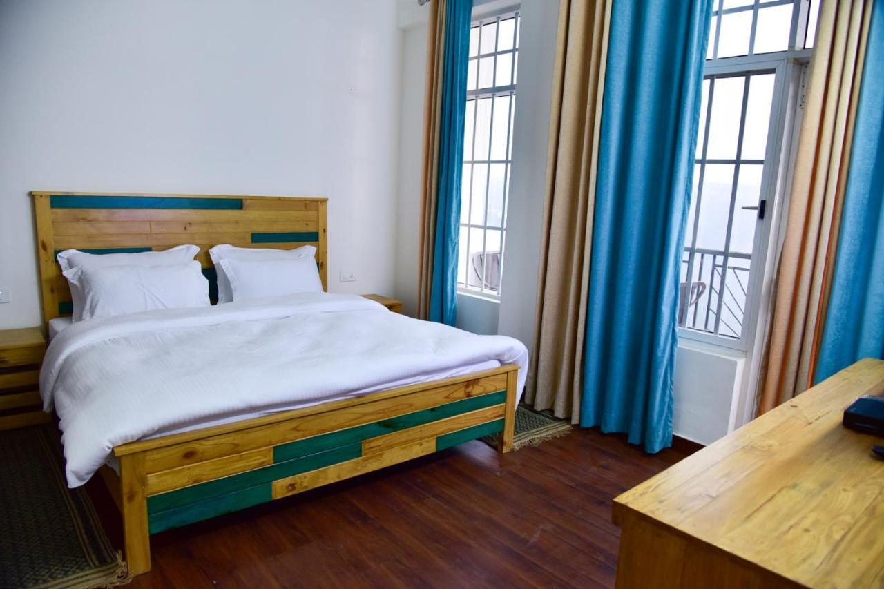 Spangle Heights Shimla, Suites And Residences Bagian luar foto