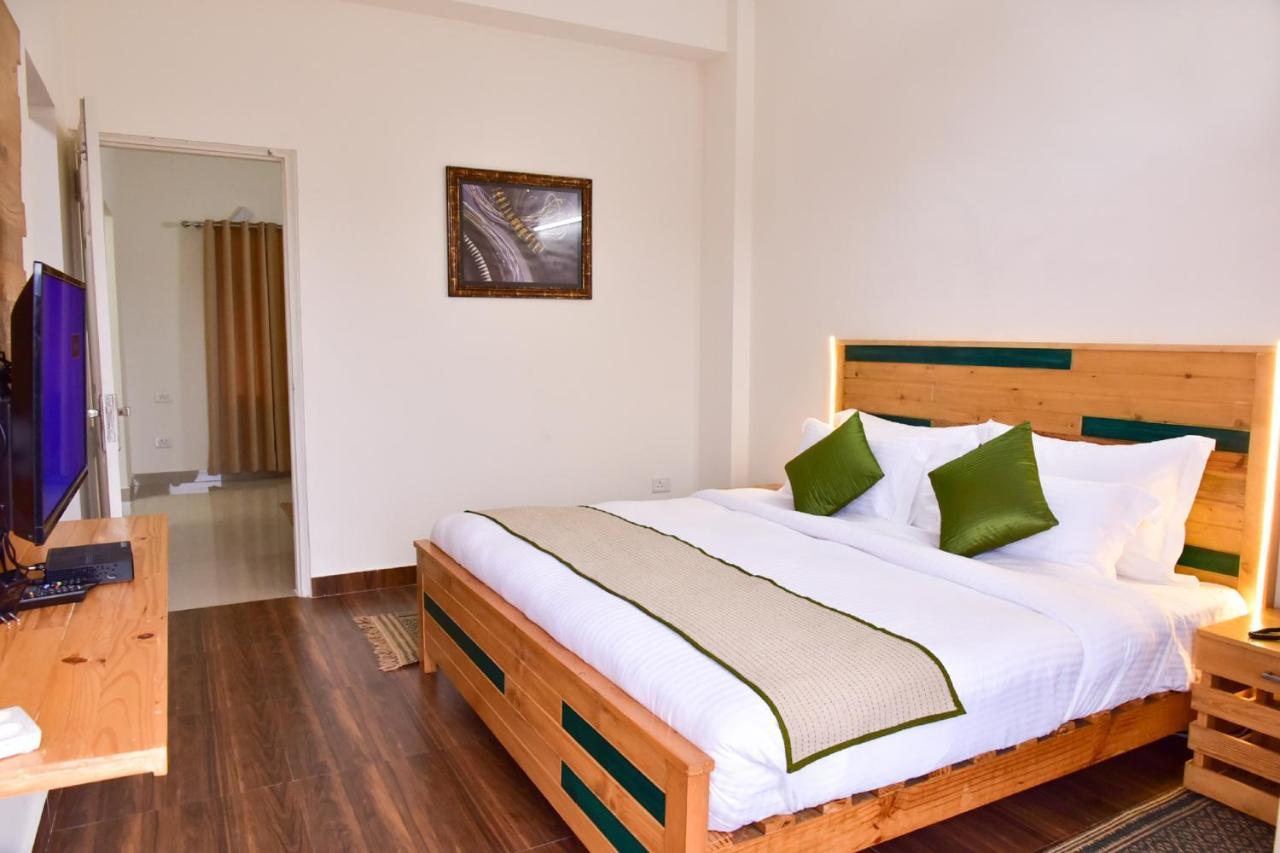 Spangle Heights Shimla, Suites And Residences Bagian luar foto