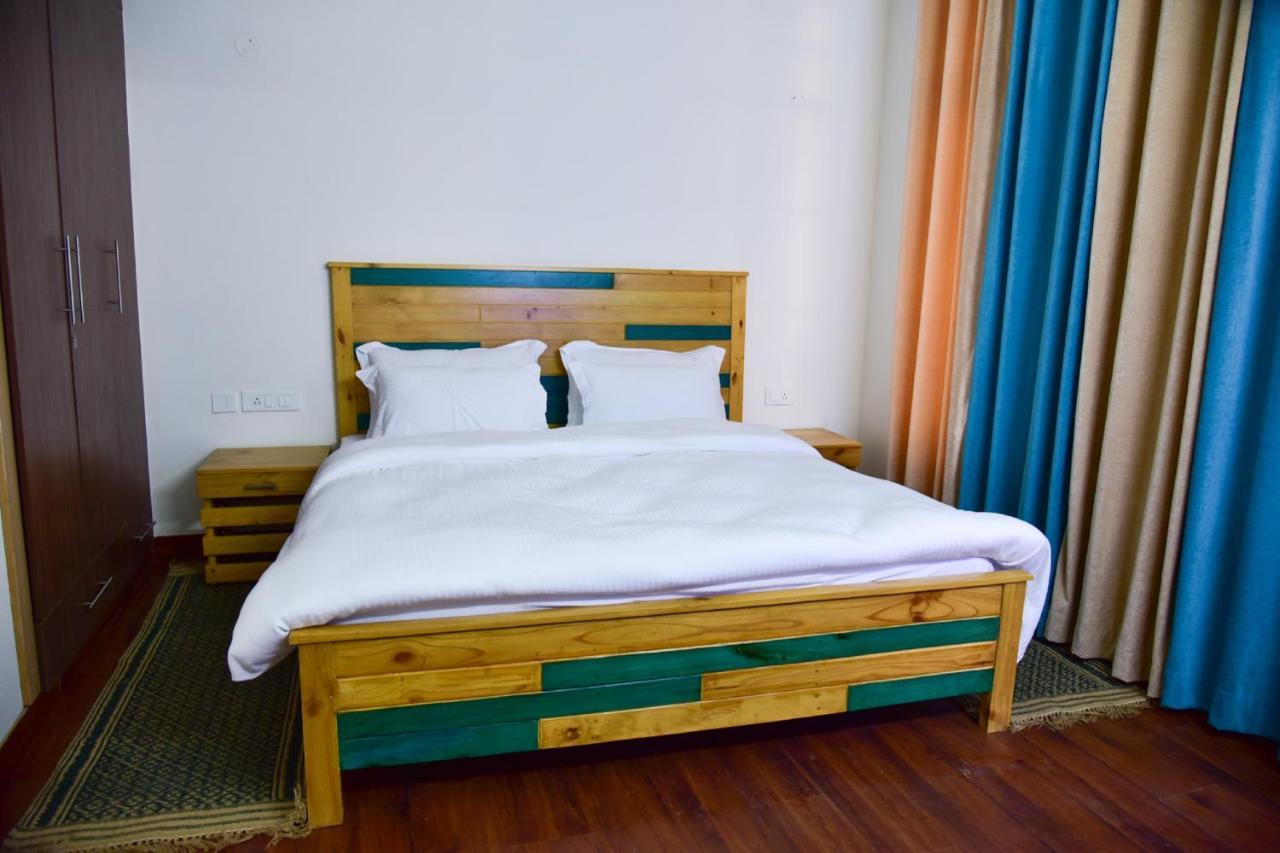 Spangle Heights Shimla, Suites And Residences Bagian luar foto