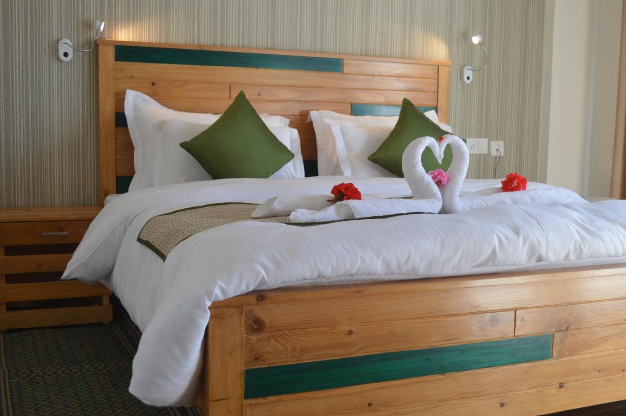 Spangle Heights Shimla, Suites And Residences Bagian luar foto