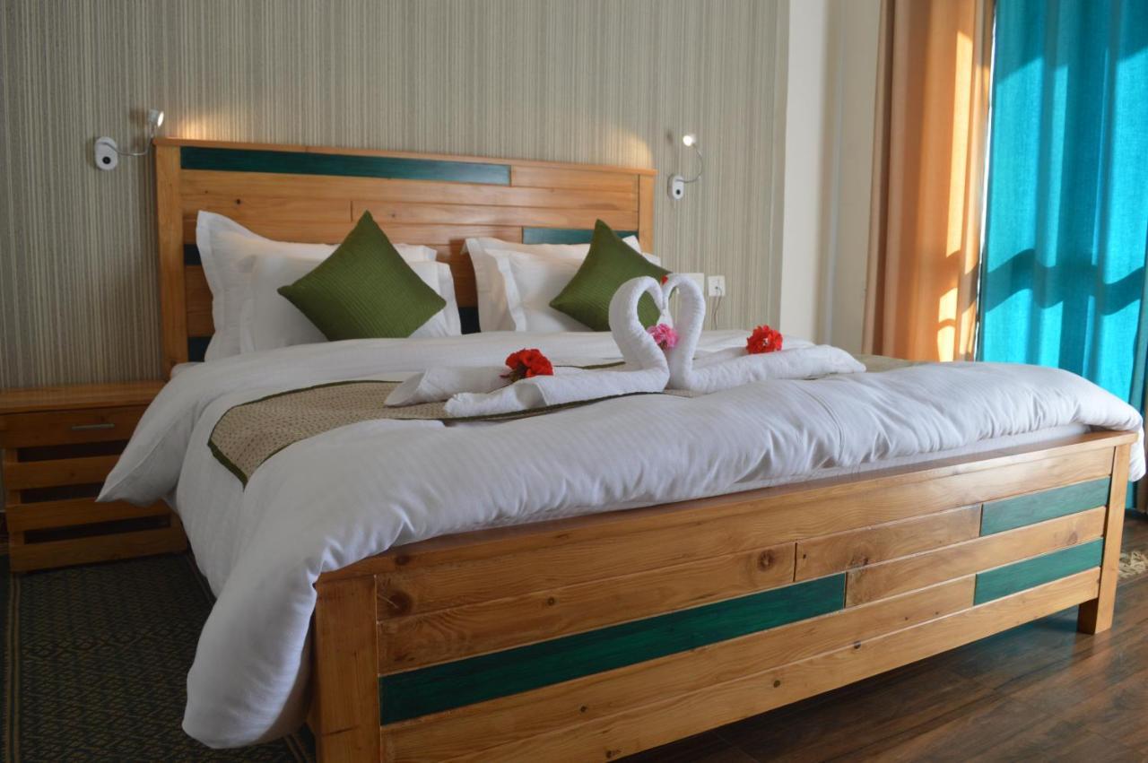 Spangle Heights Shimla, Suites And Residences Bagian luar foto