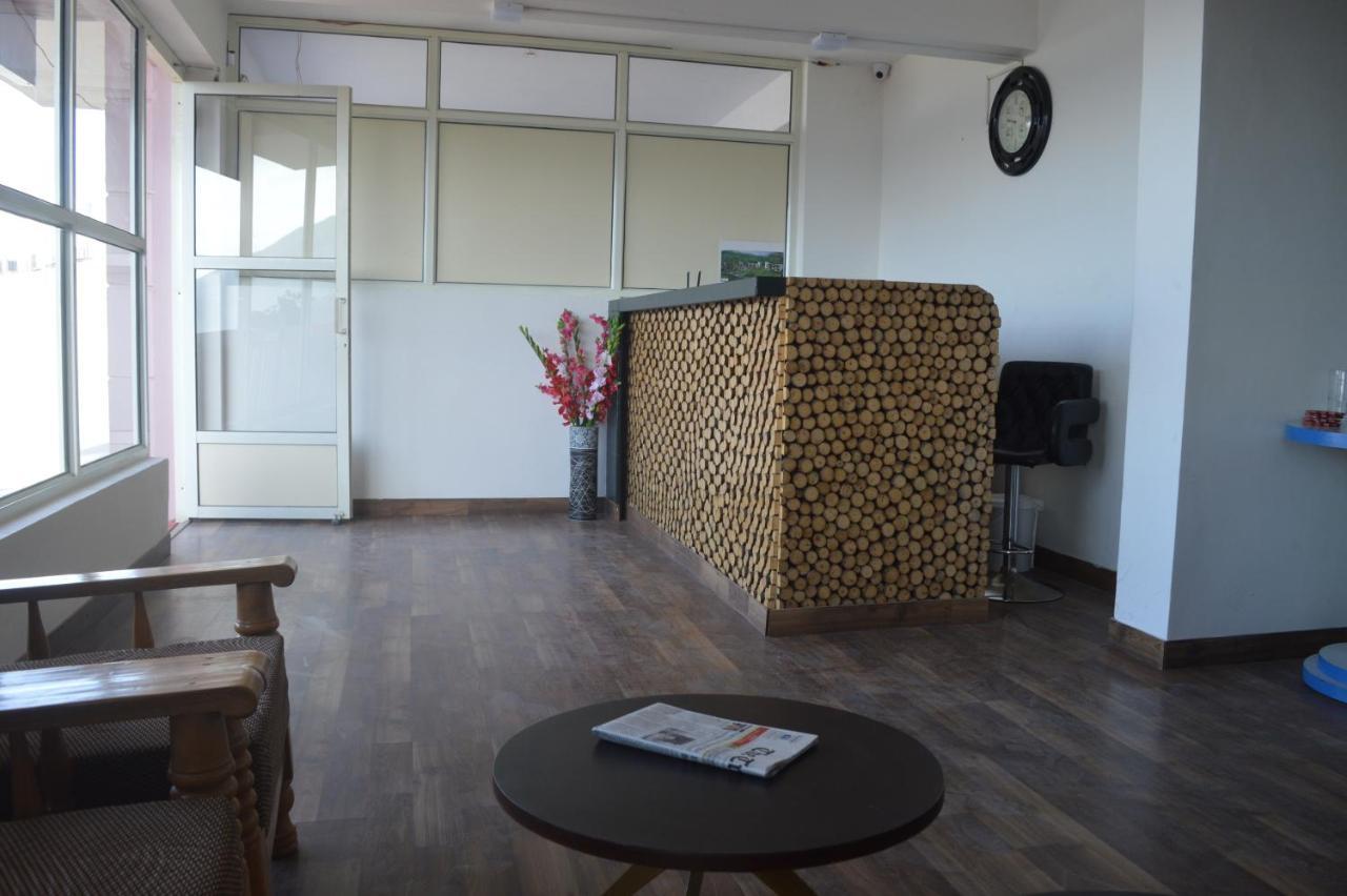 Spangle Heights Shimla, Suites And Residences Bagian luar foto