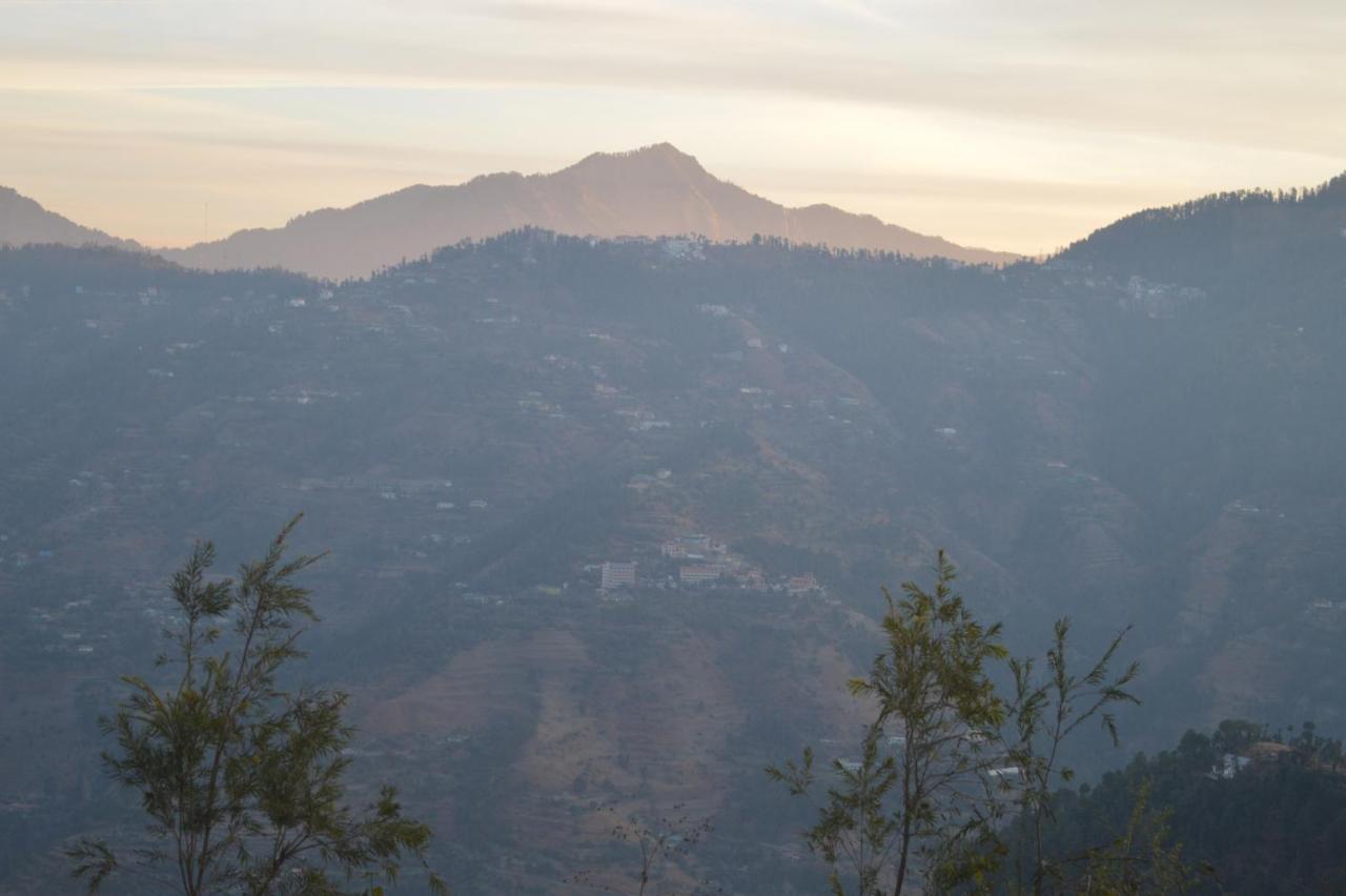 Spangle Heights Shimla, Suites And Residences Bagian luar foto